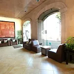 Hotel Casa Del Virrey & Suites