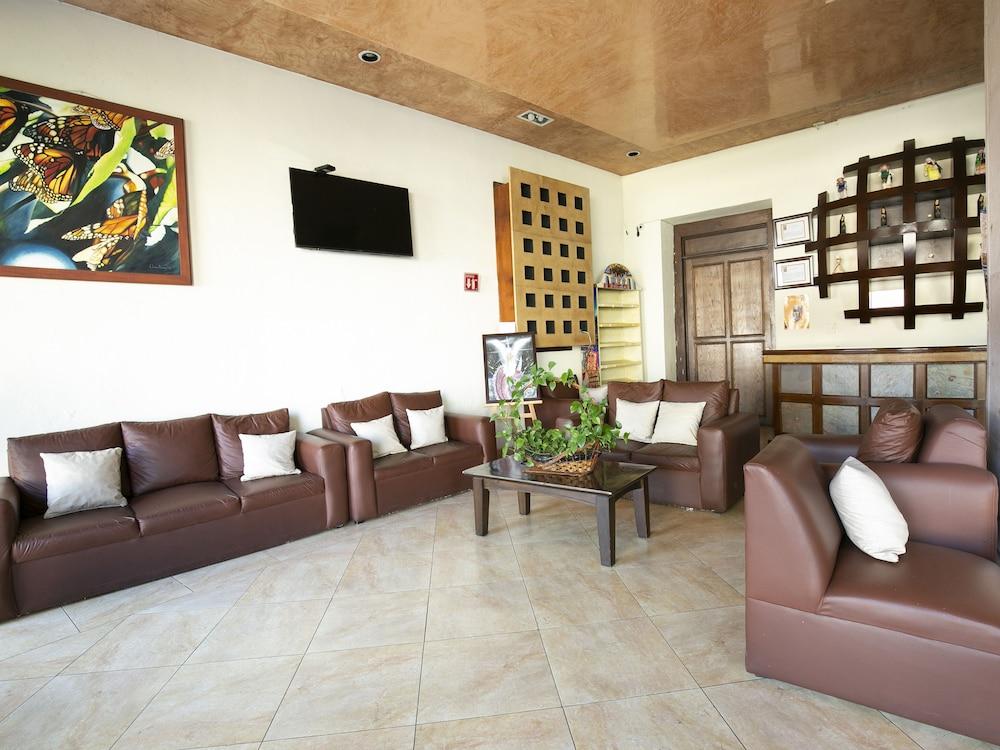 Casa Del Virrey & Hotel